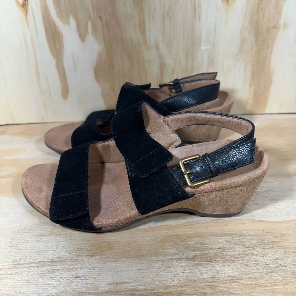 Vionic Marian Black Suede Wedge Sandals Women’s Size 6